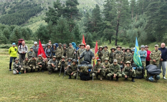 По горам, под землей и на небе. Жаркое лето юнармейцев Ставрополья