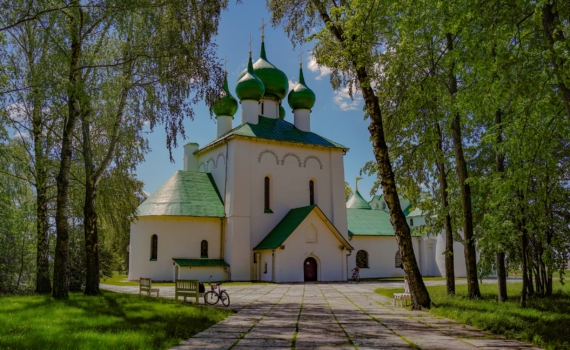 Орудие казни как символ жизни: парадокс Воздвижения Креста Господня - 27 сентября. Дела, запреты, приметы